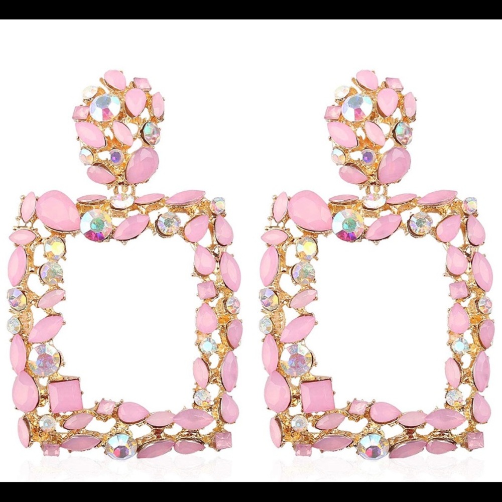 Brand new statement fashion earring
